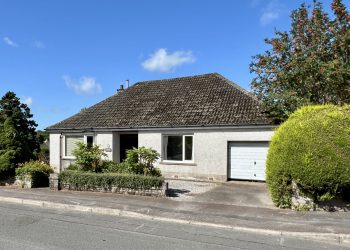 1 Mount Pleasant Avenue, Kirkcudbright - Williamson and Henry