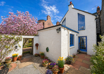 Cherry Tree Cottage, 14a High Street, Kirkcudbright - Williamson and Henry