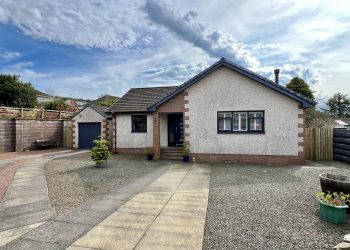 5 Burnside Gardens, Kirkcudbright - Williamson and Henry