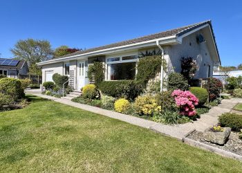 21 Rhonepark Crescent, Crossmichael - Williamson and Henry