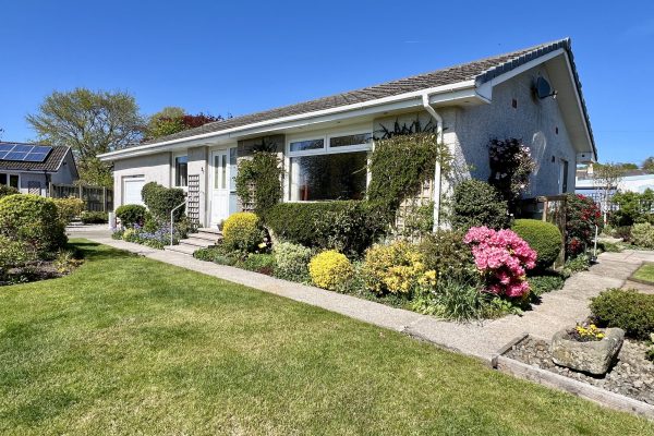 21 Rhonepark Crescent, Crossmichael